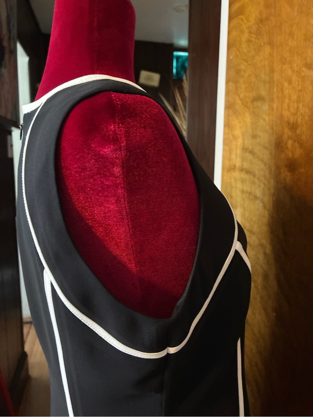 Nipon Boutique Size 8 Black White Piping Sheath Dress Fully Lined Career Cocktai - Picture 10 of 12